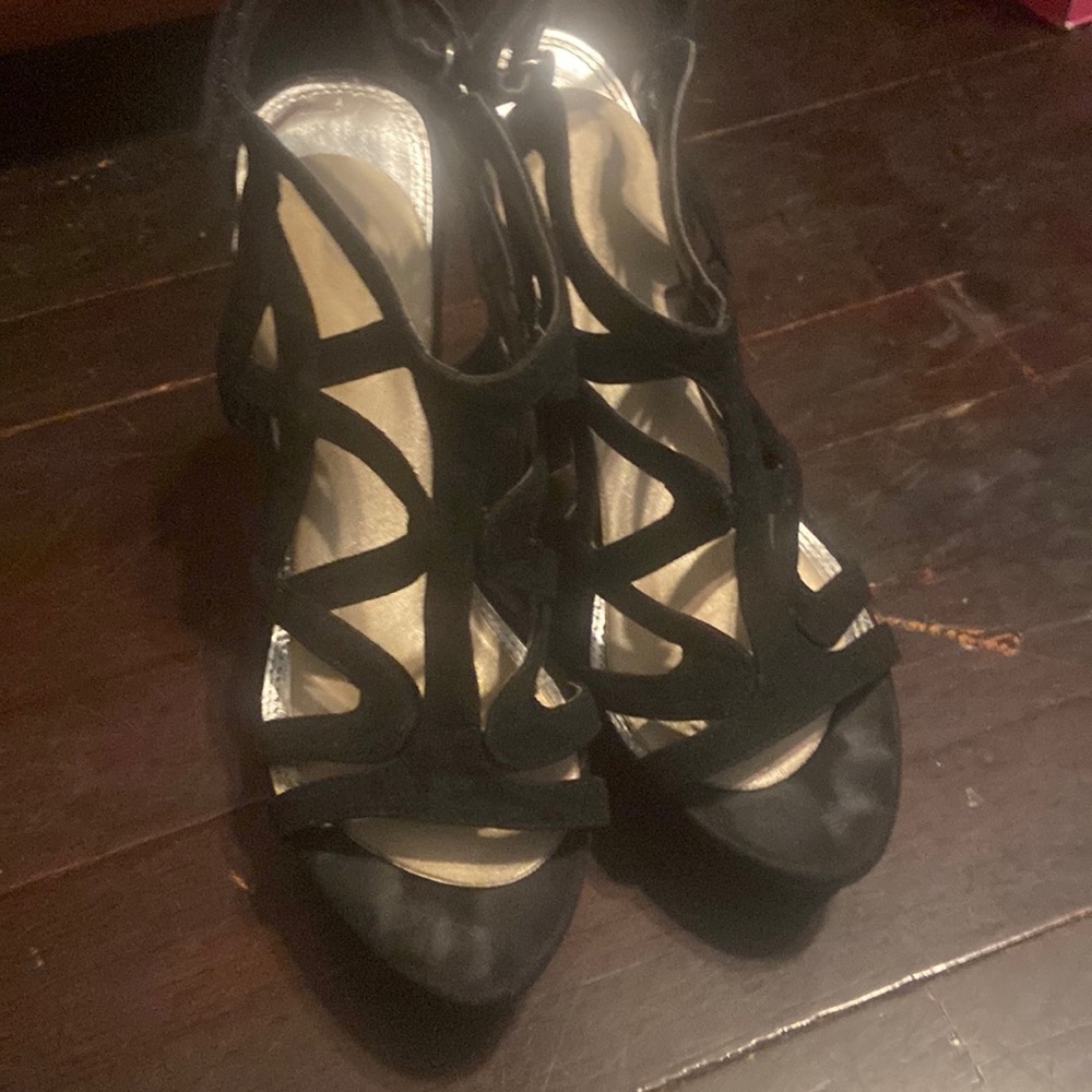 Bakers - Rayne Black & silver suede platform sandals